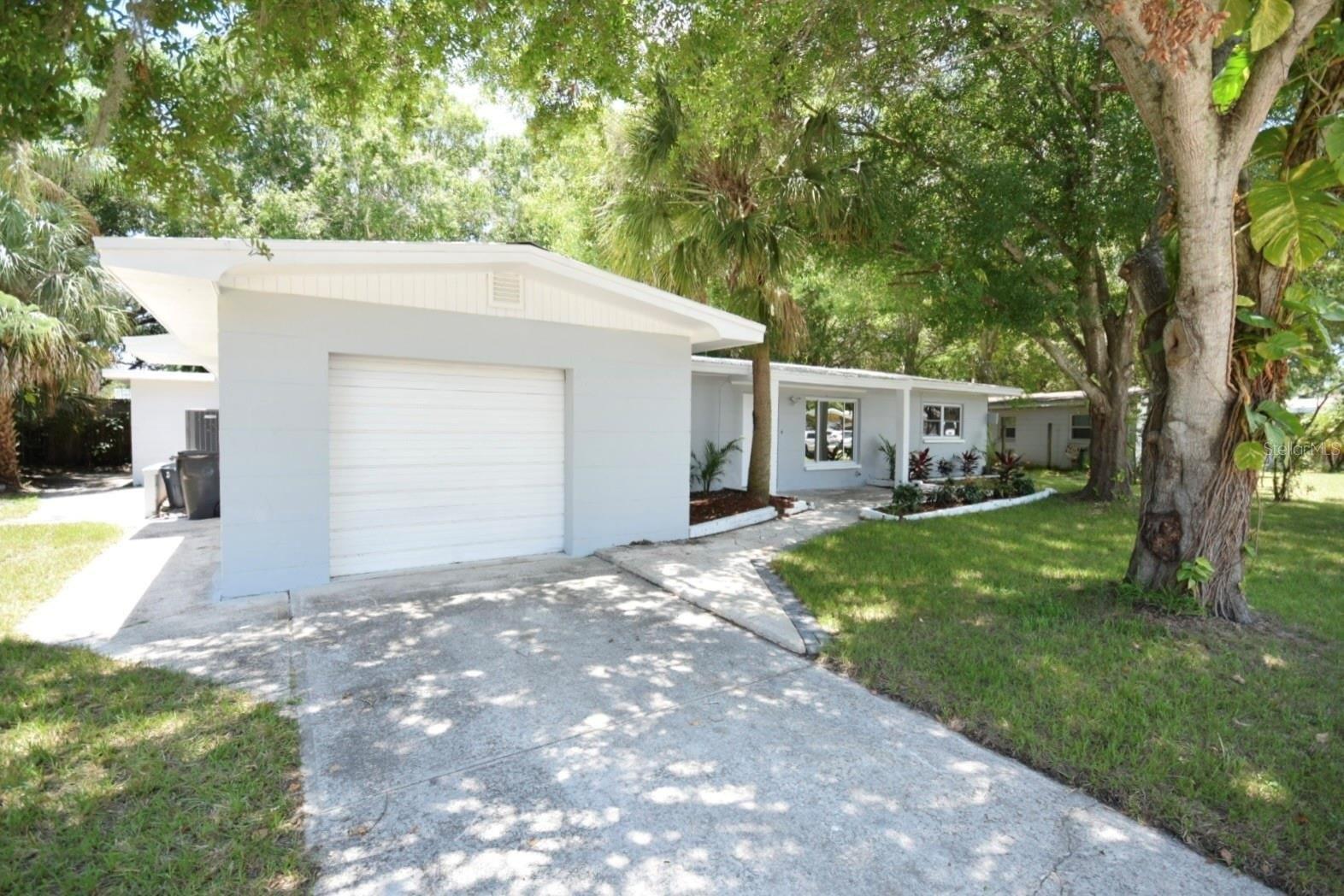 Country Club Dr, Oldsmar, FL 34677