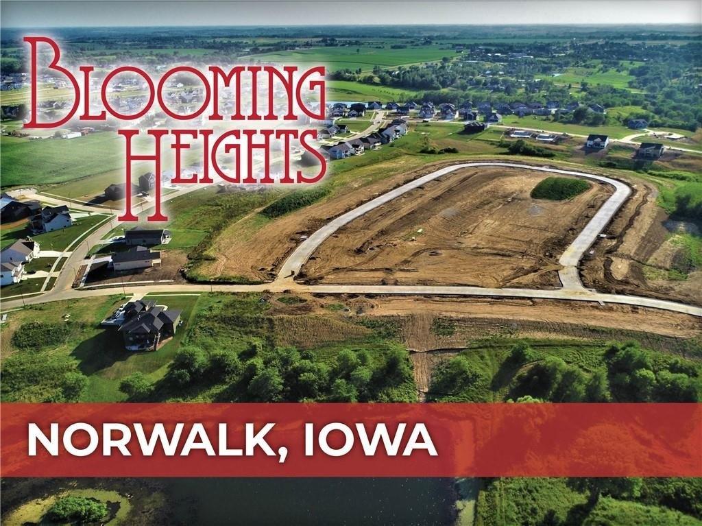 Green Leaf Cir, Norwalk, IA 50211