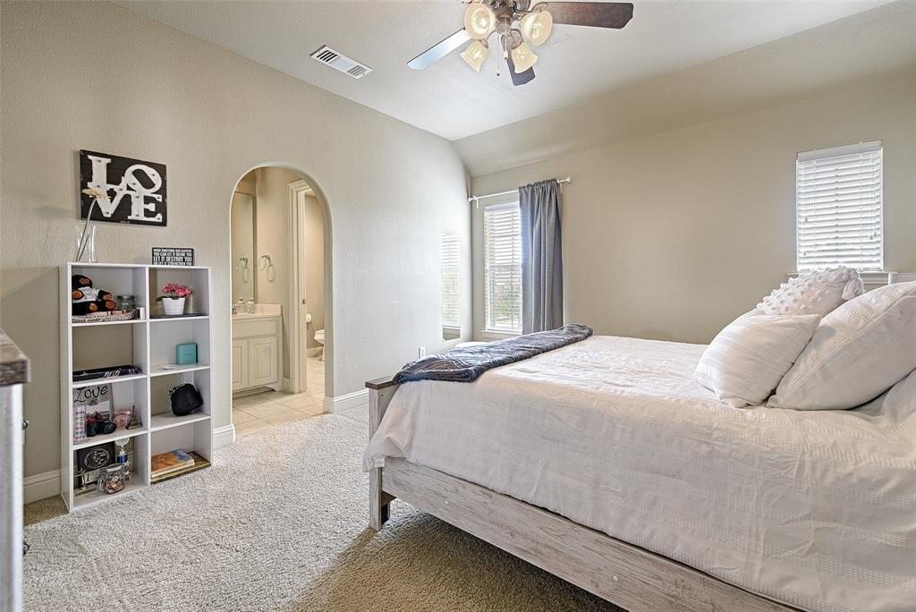 Shoreham Cir, Lewisville, TX 75056