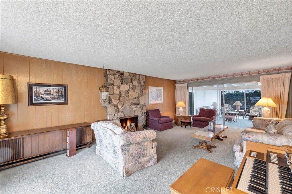 Malden St, Northridge, CA 91324