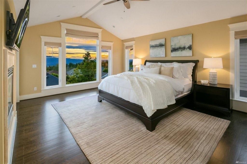 24th Ct Ne, Issaquah, WA 98029
