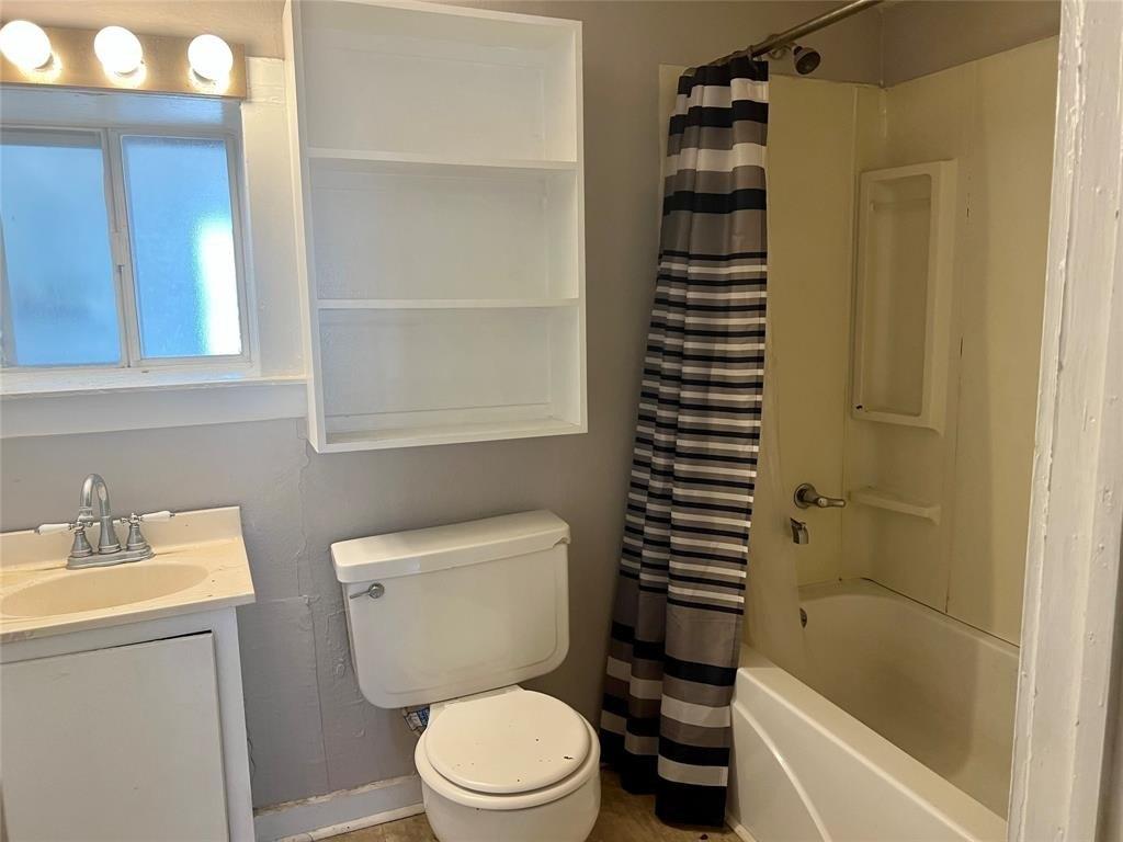 N Mcgraw St, Forney, TX 75126