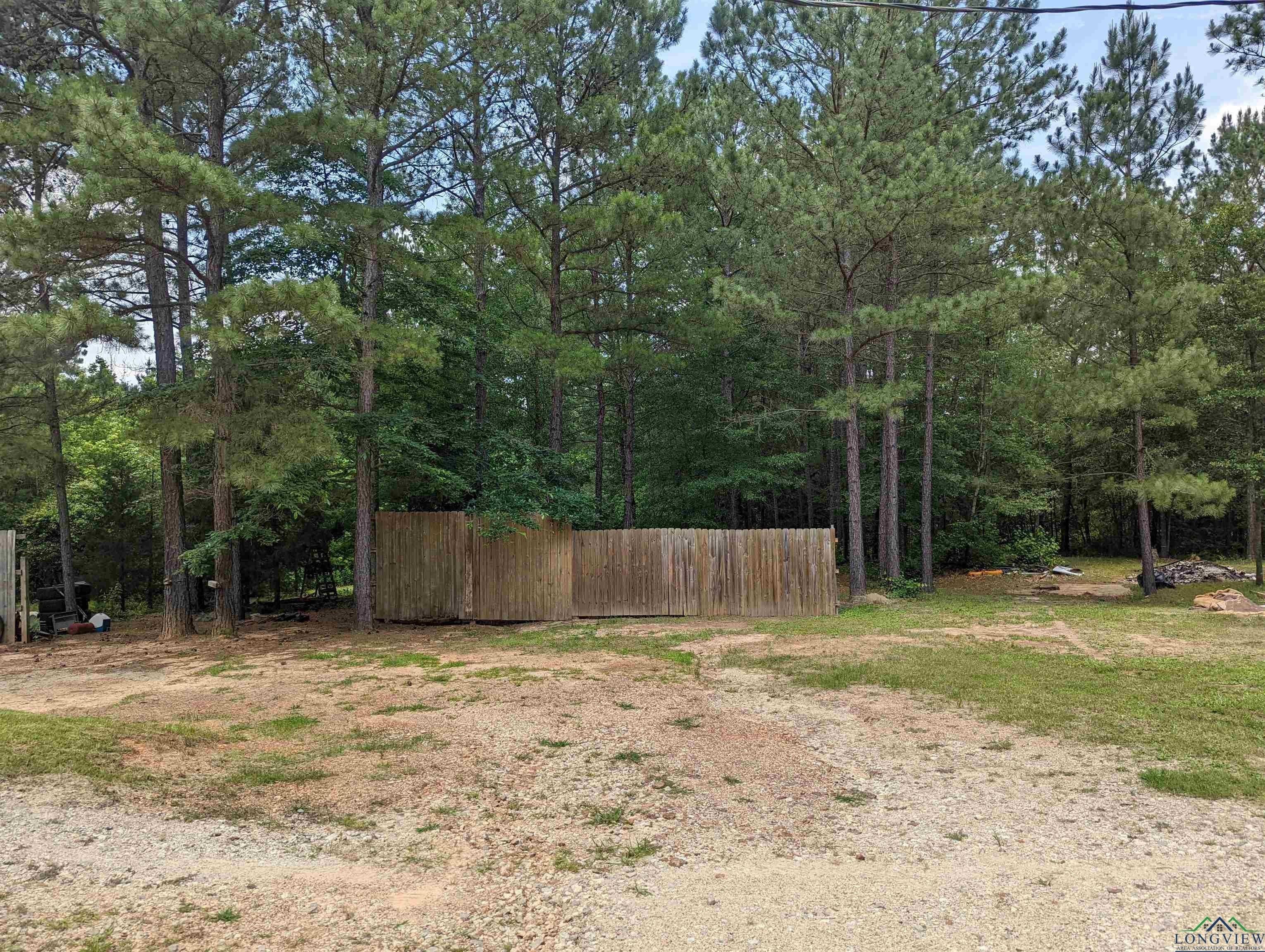 Joe Walker Rd, Hallsville, TX 75650