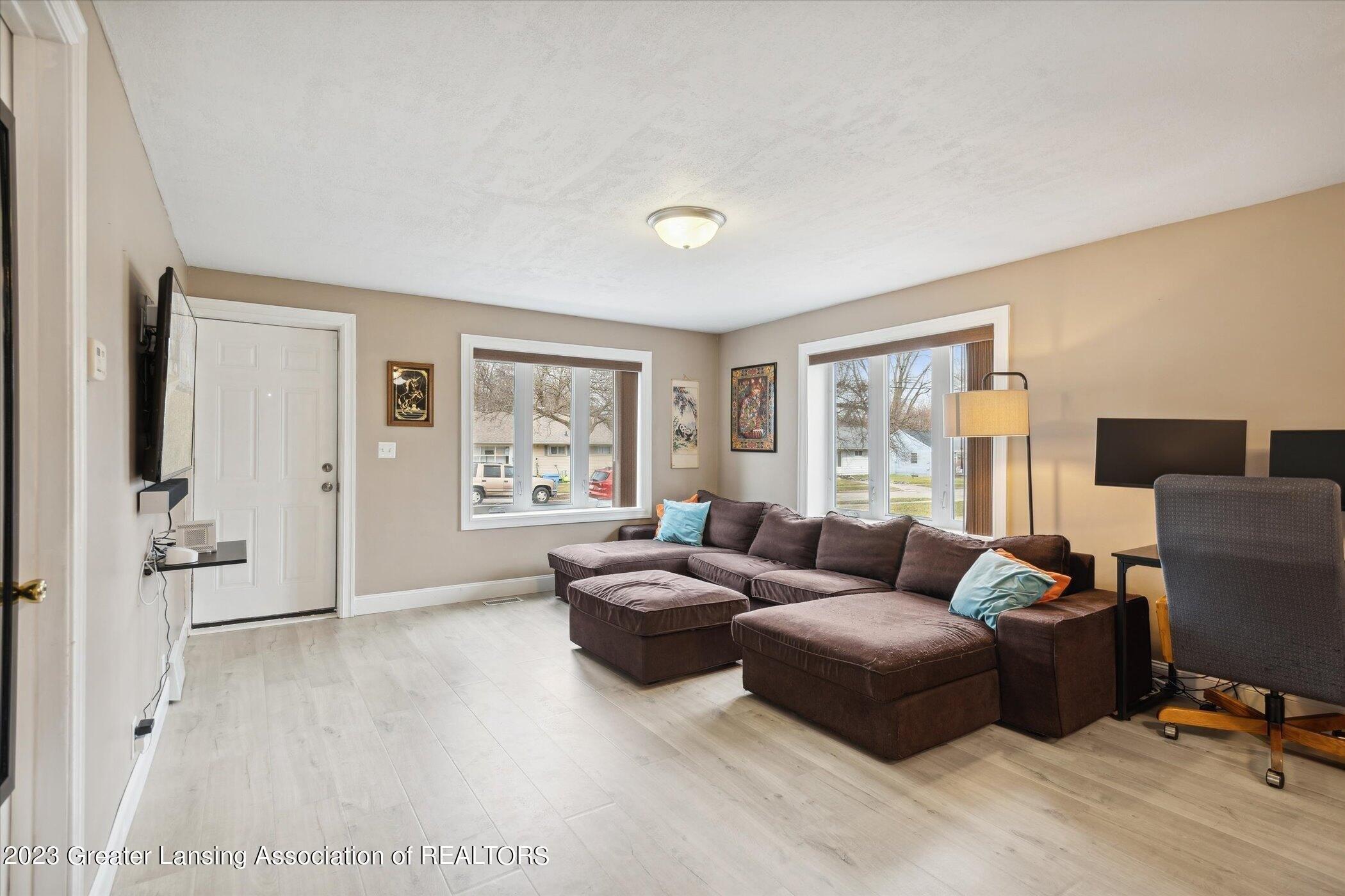 Hillcrest St, Lansing, MI 48910