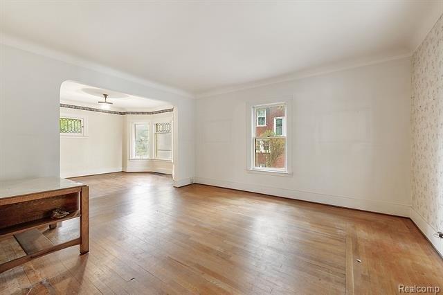N Troy St, Royal Oak, MI 48067