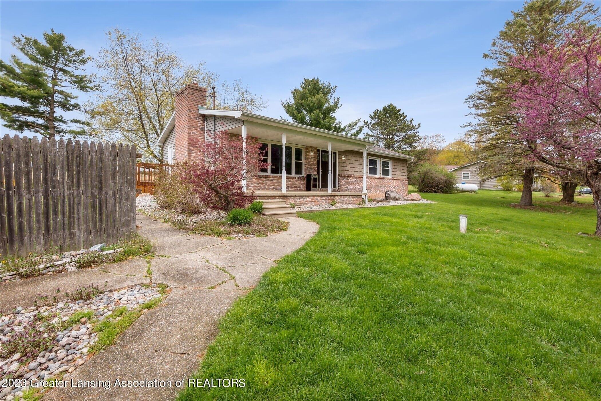 Marshall Rd, Charlotte, MI 48813