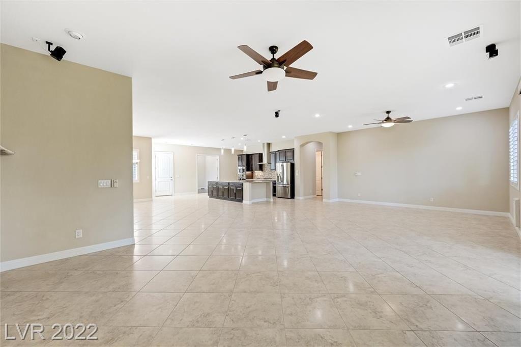 Lawrence Powers Ct, Las Vegas, NV 89129