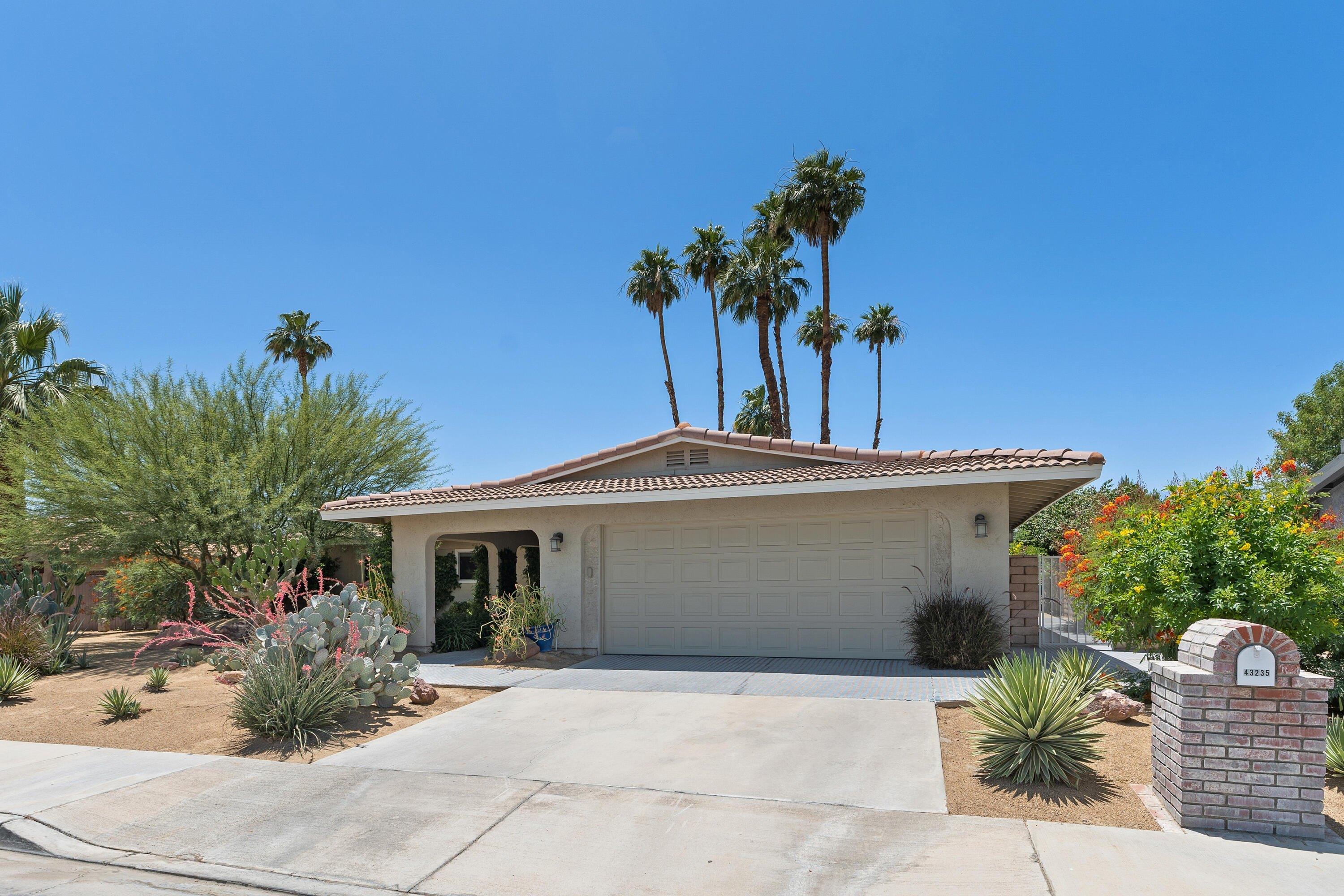 Silk Tree Ln, Palm Desert, CA 92260