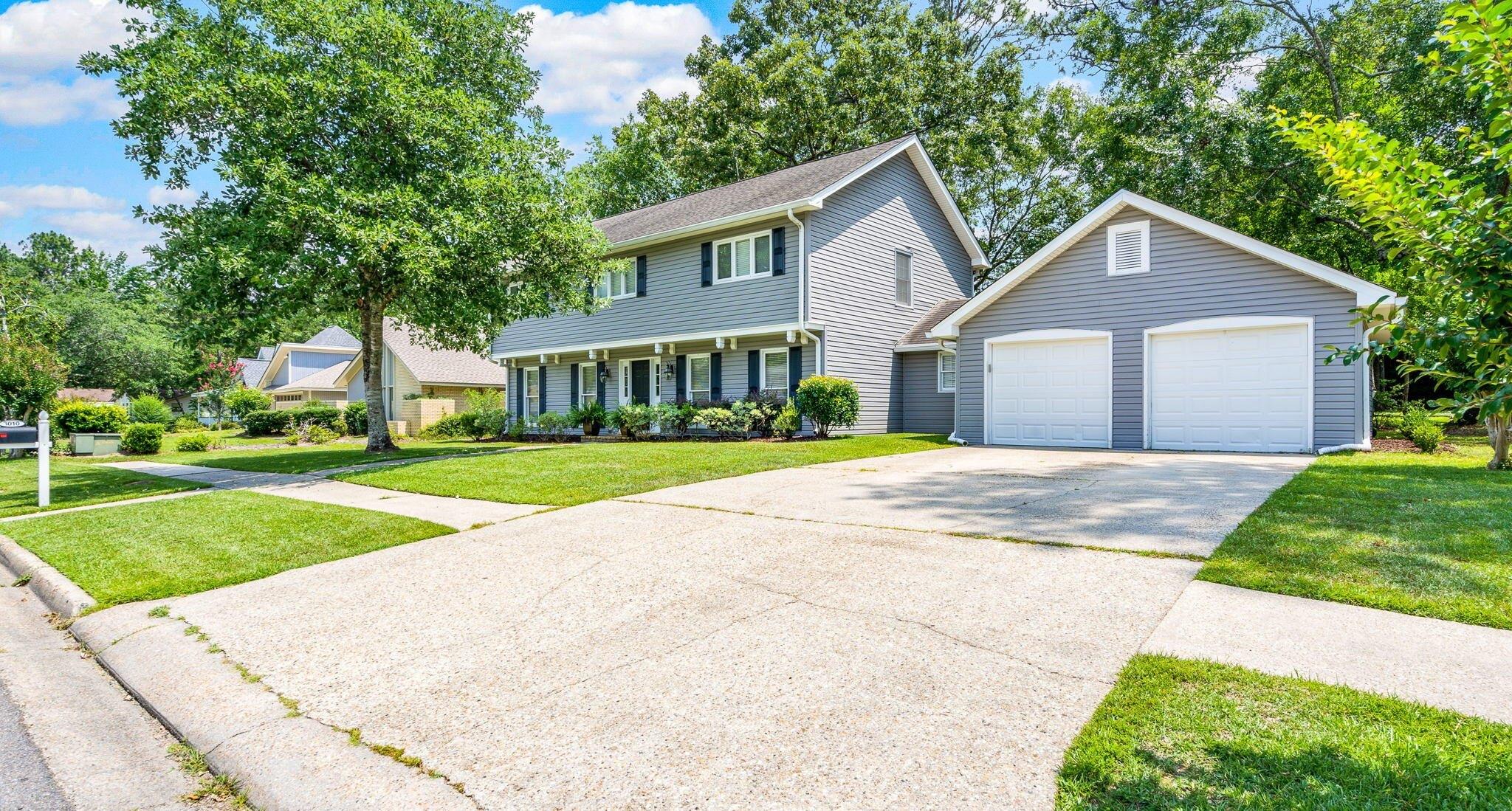 Raphael Dr, Hattiesburg, MS 39402