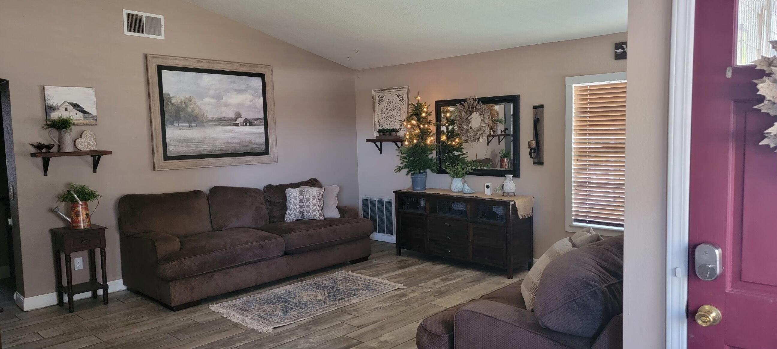 30th St E, Palmdale, CA 93550