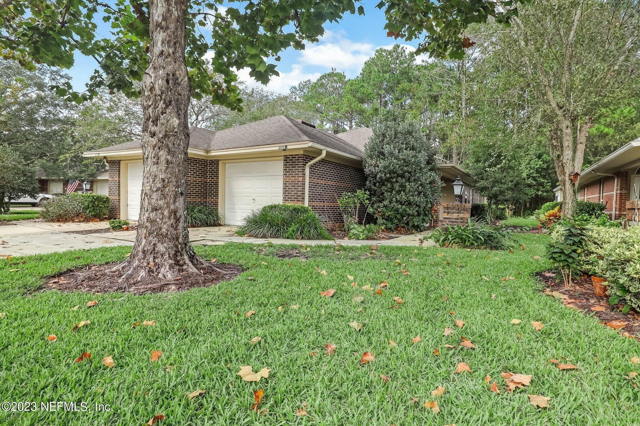 Middleton Park Cir W, Jacksonville, FL 32224