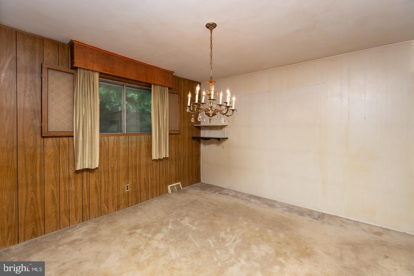Lewis Rd, Havertown, PA 19083