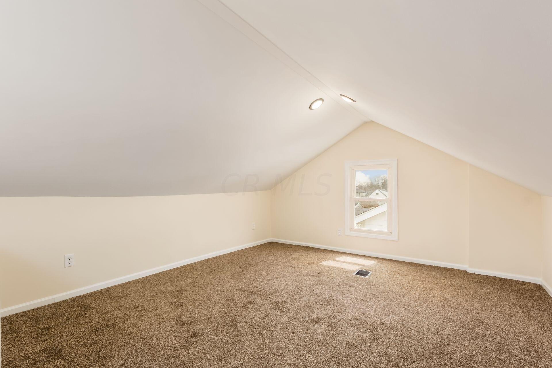 S Roys Ave, Columbus, OH 43204