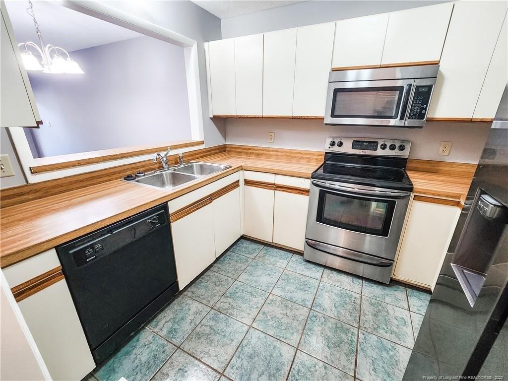 Windham Ct, Fayetteville, NC 28303