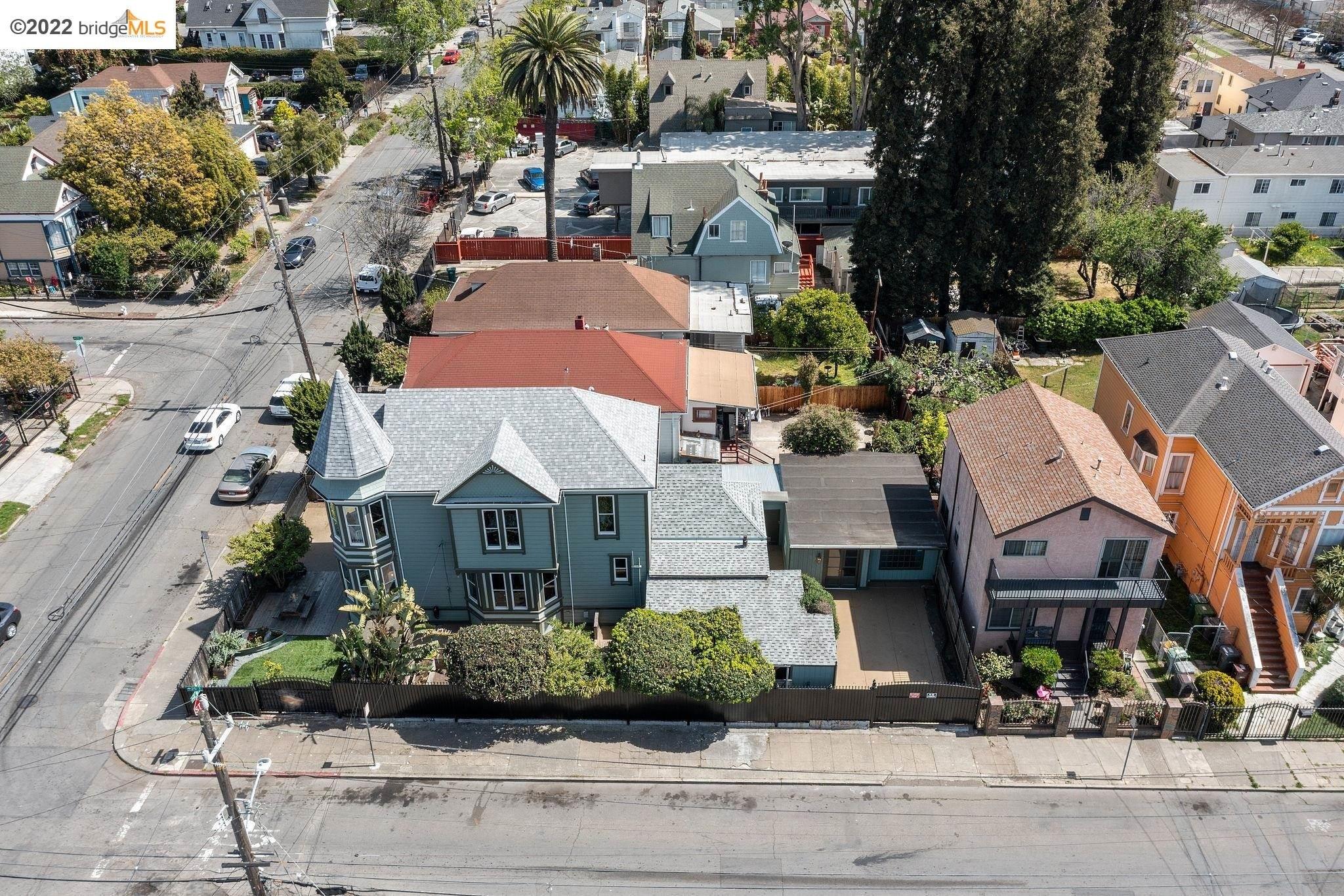 E 16th St, Oakland, CA 94601