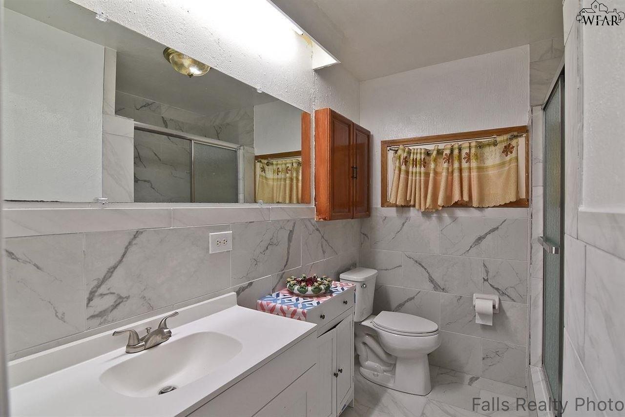 Stearns Ave, Wichita Falls, TX 76308