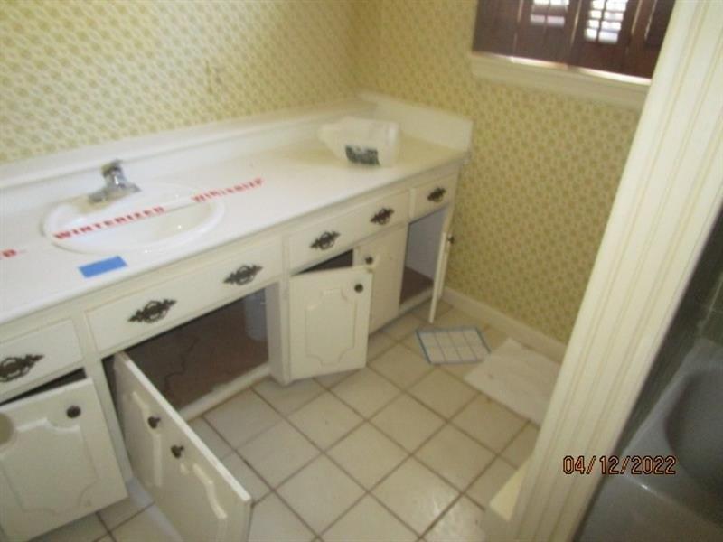 Chapel Rd, Beaver, PA 15009