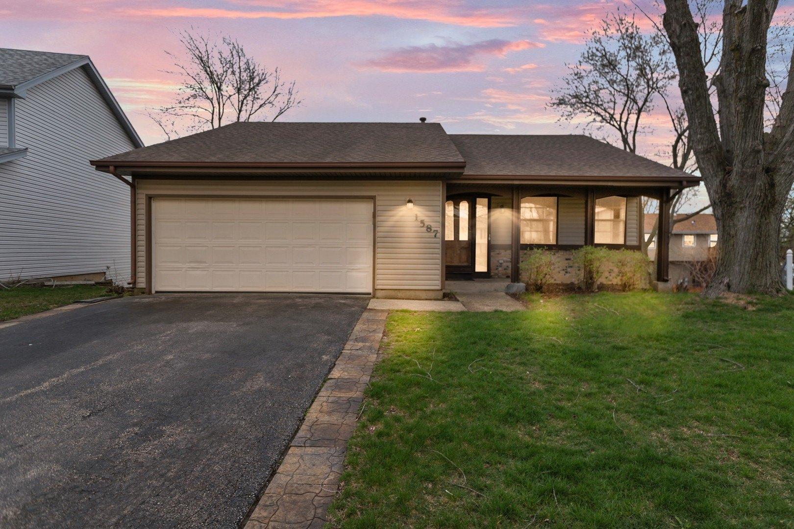 Brookside Dr, Hoffman Estates, IL 60169