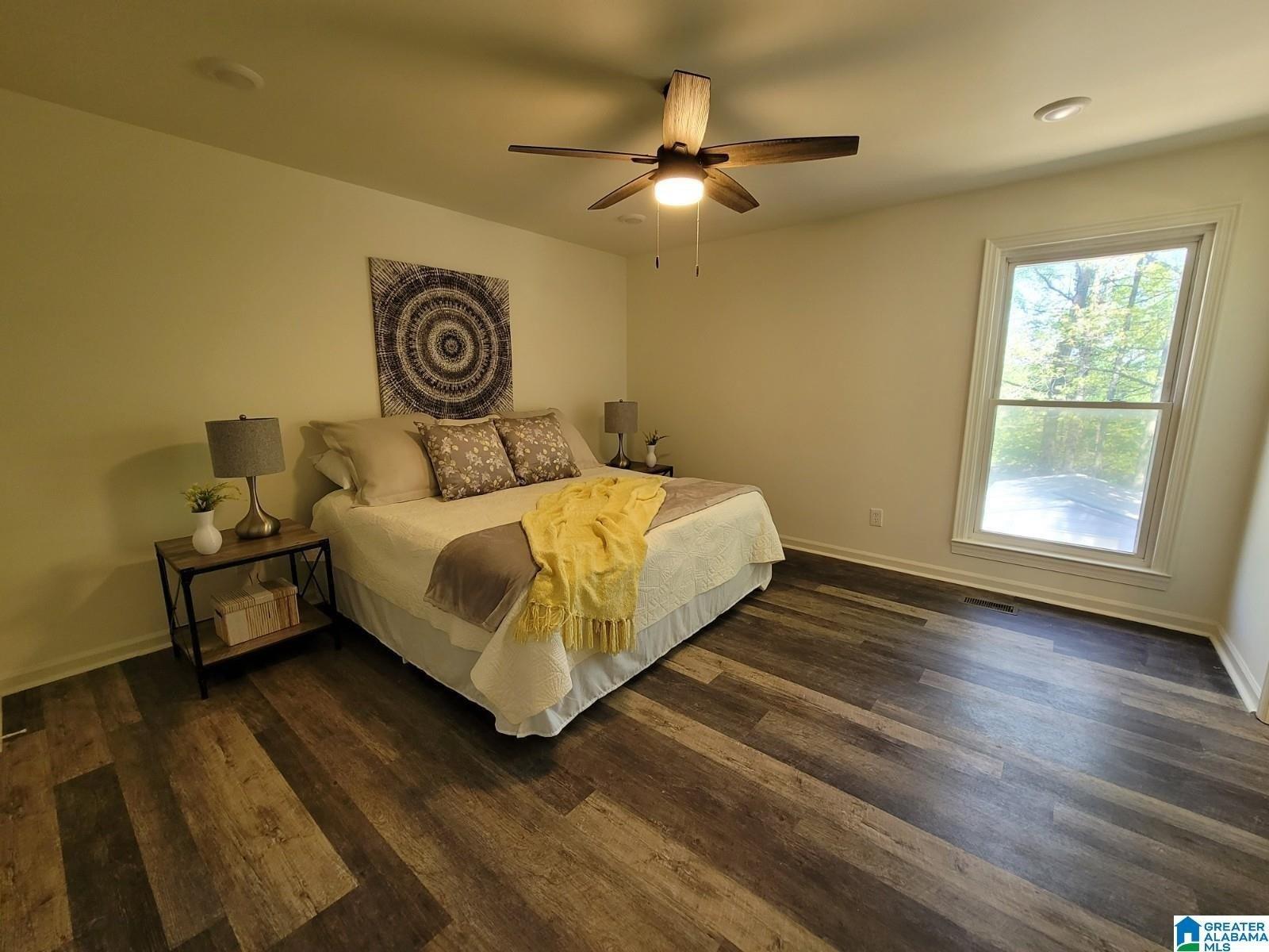 Molly Ln, Birmingham, AL 35235