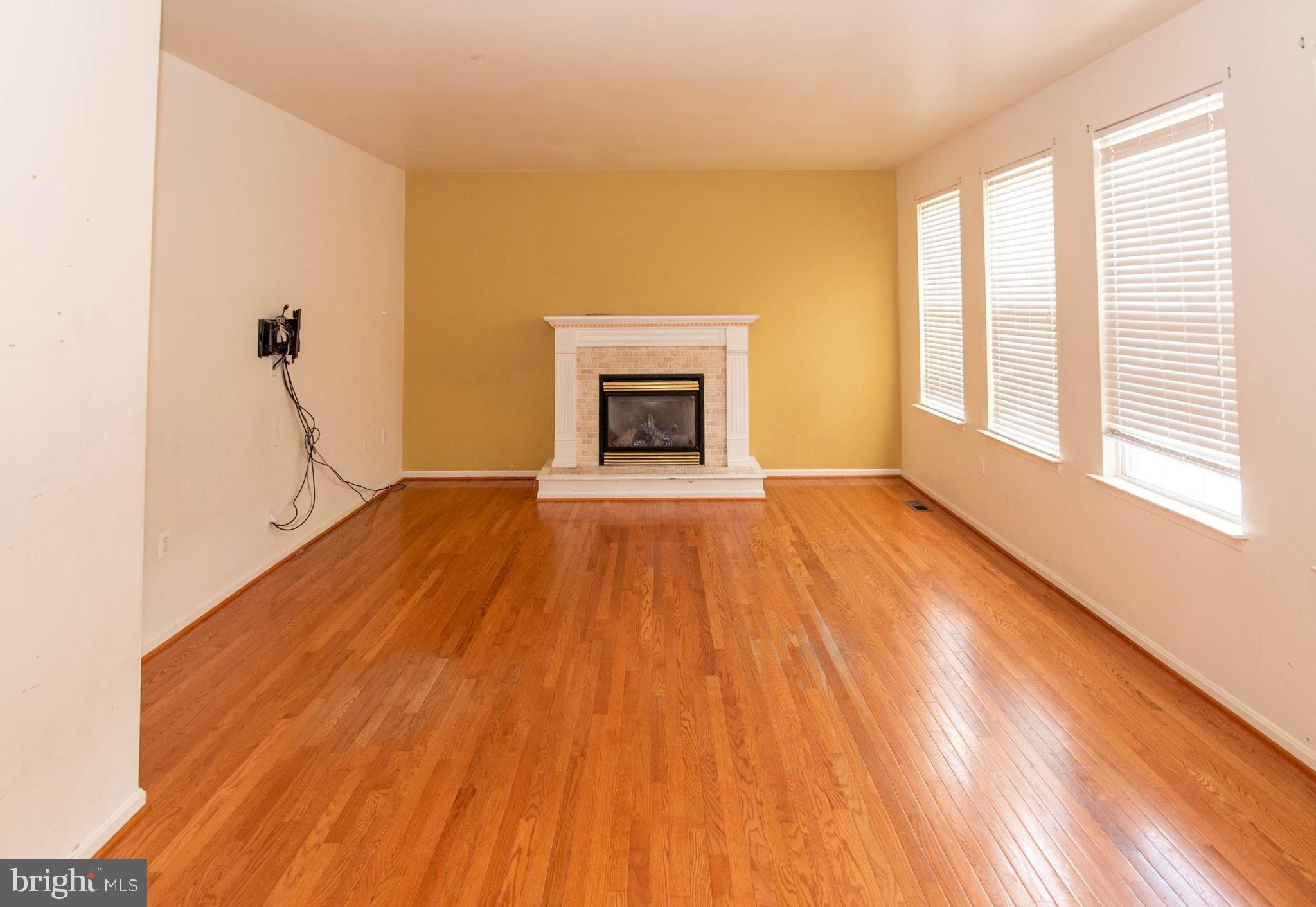 Redfield Dr, Sykesville, MD 21784