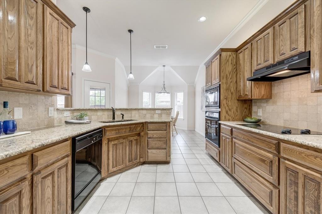 Ridge Crest Dr, North Richland Hills, TX 76182