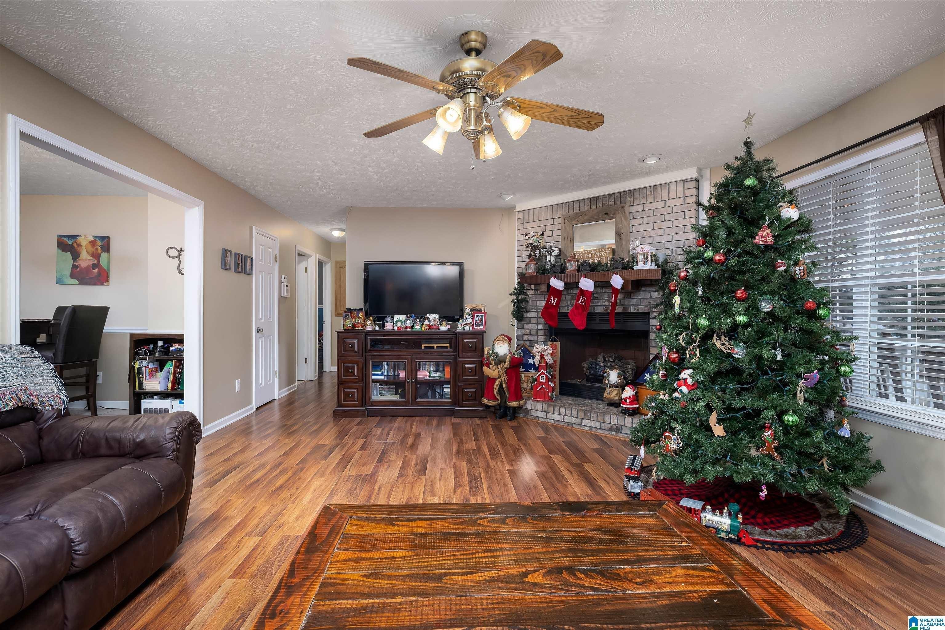 Nicole Trl, Hayden, AL 35079