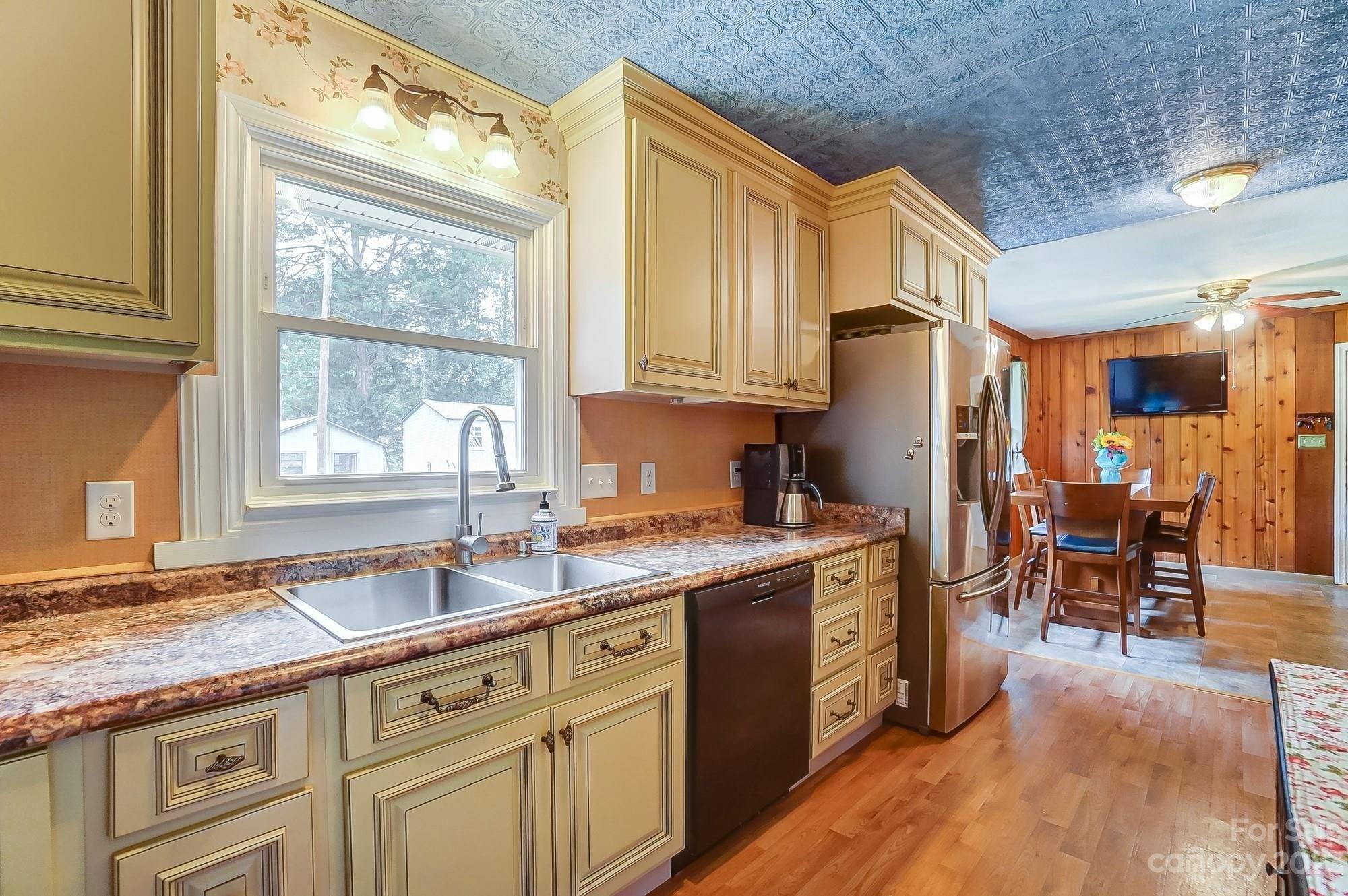 Allenbrook Dr, Charlotte, NC 28208