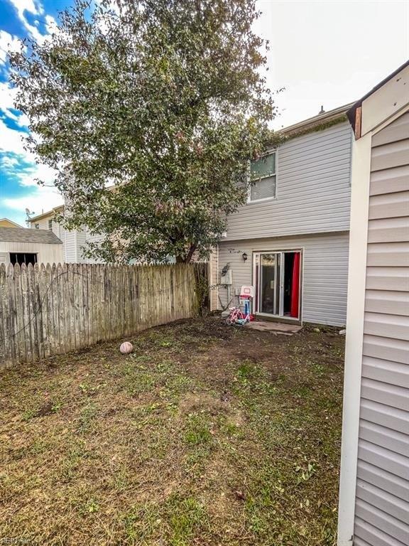 Clover Rd E, Chesapeake, VA 23321