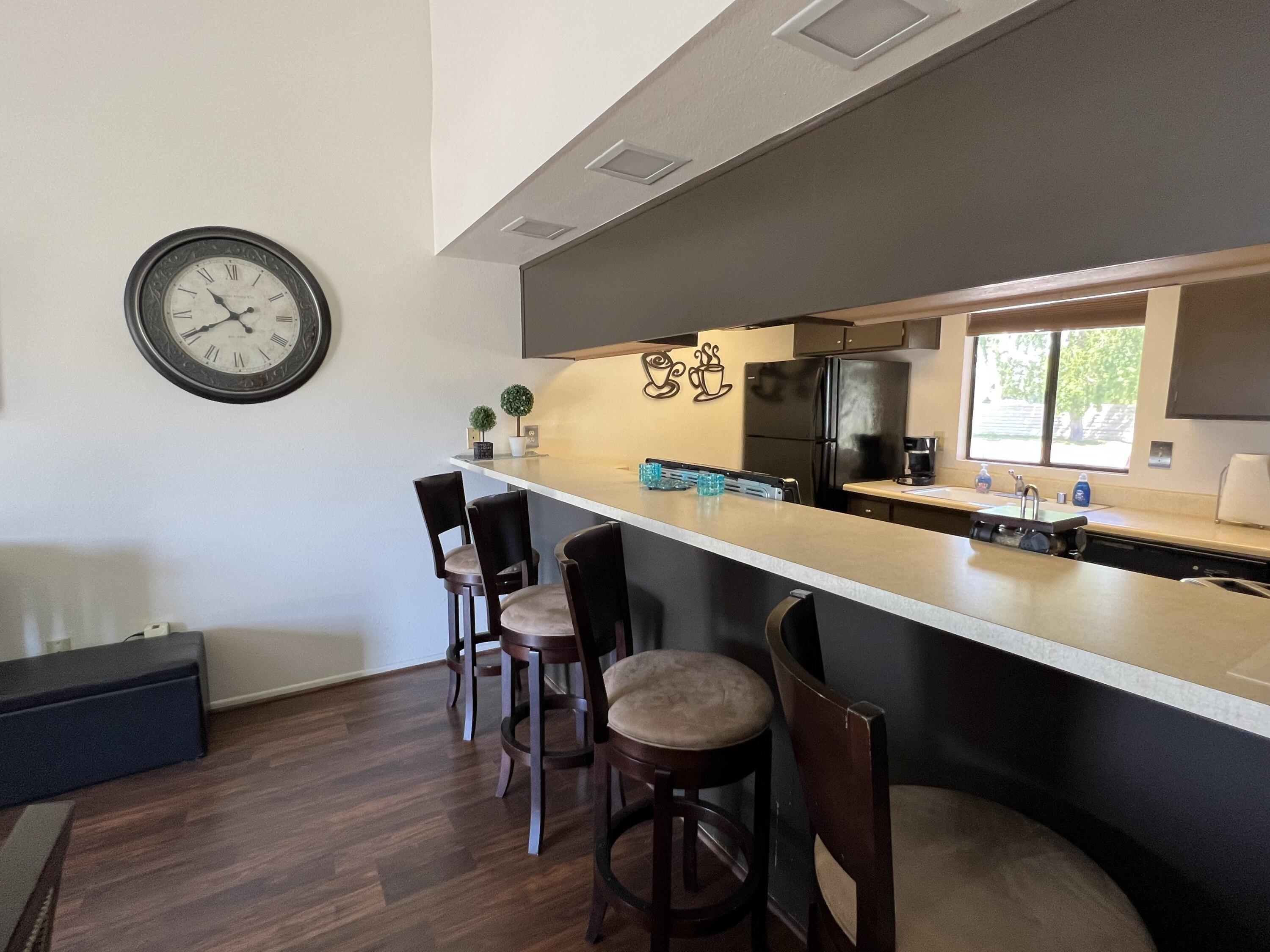 Preston Trl, Palm Desert, CA 92211