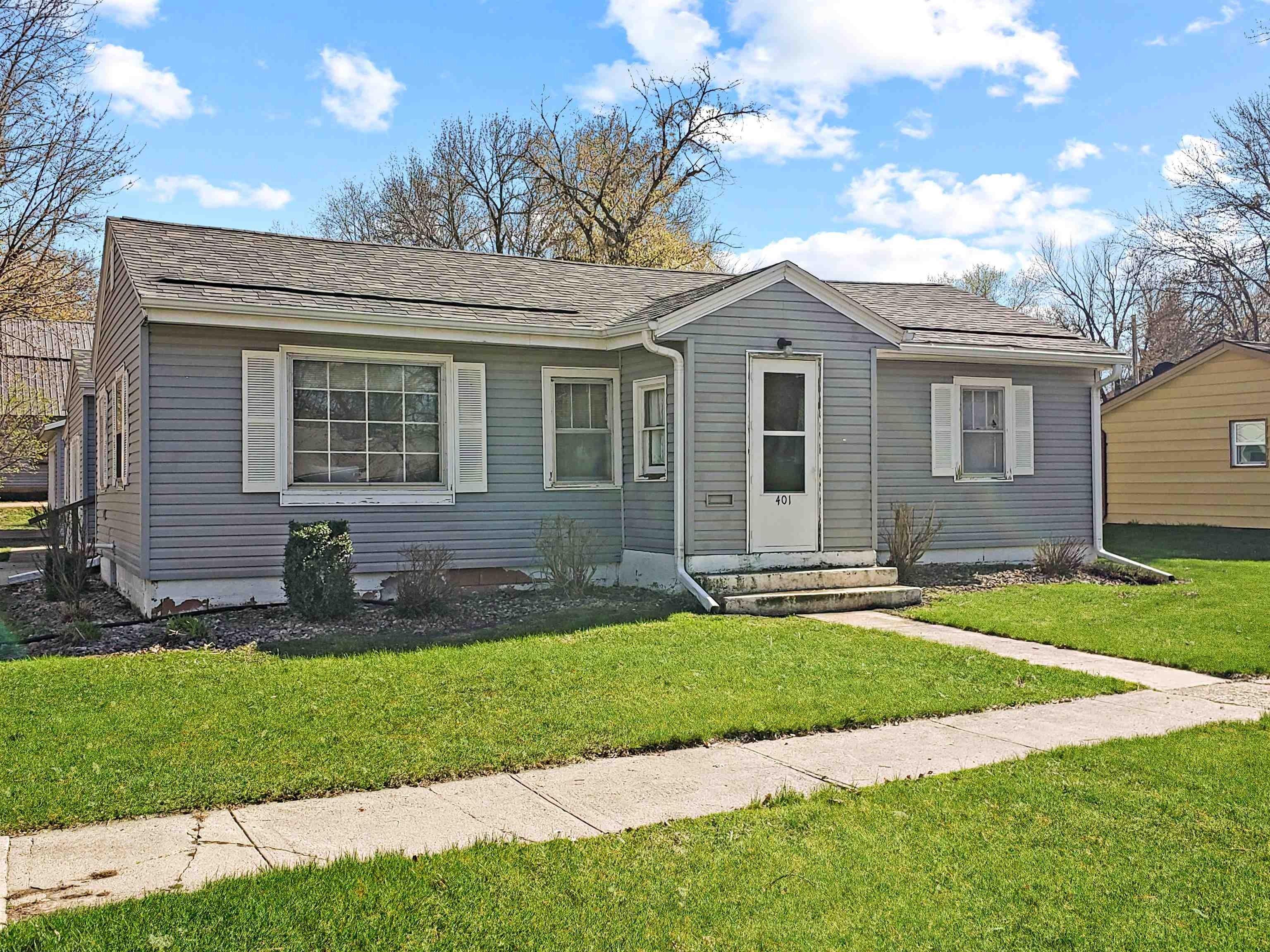 19th St, Spirit Lake, IA 51360
