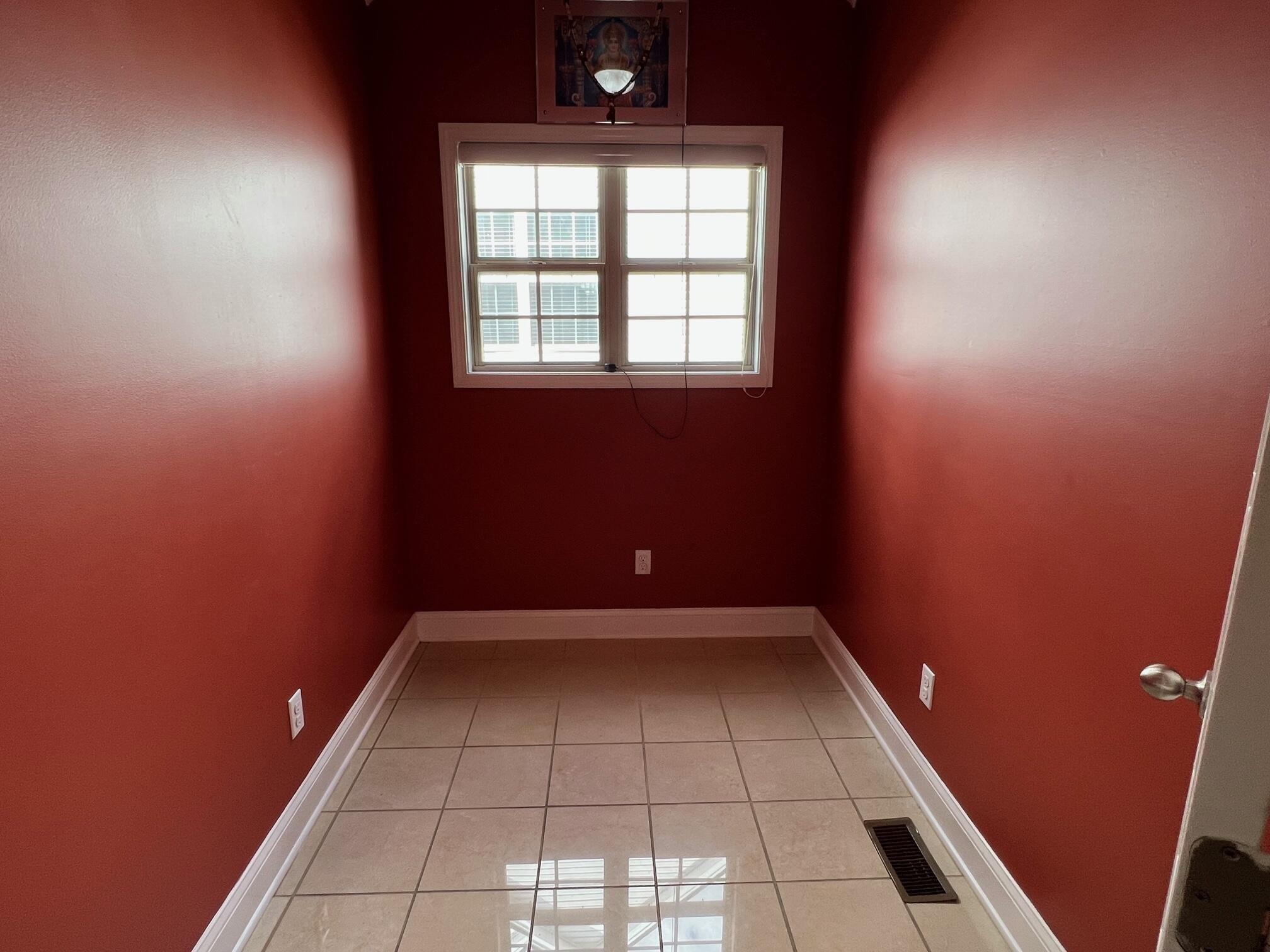Madison Point Dr, Lexington, KY 40515