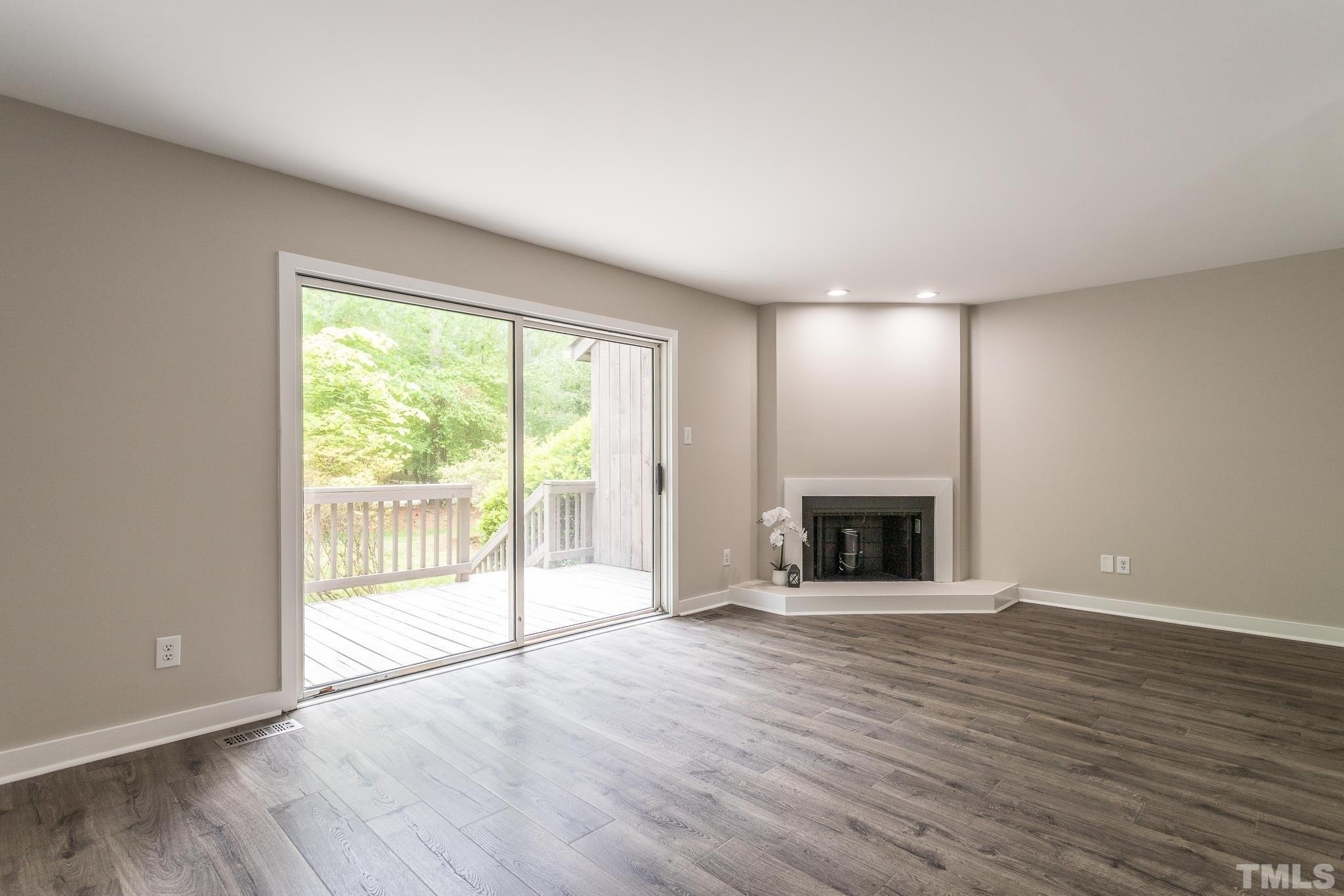 Fernwood Ln, Chapel Hill, NC 27516