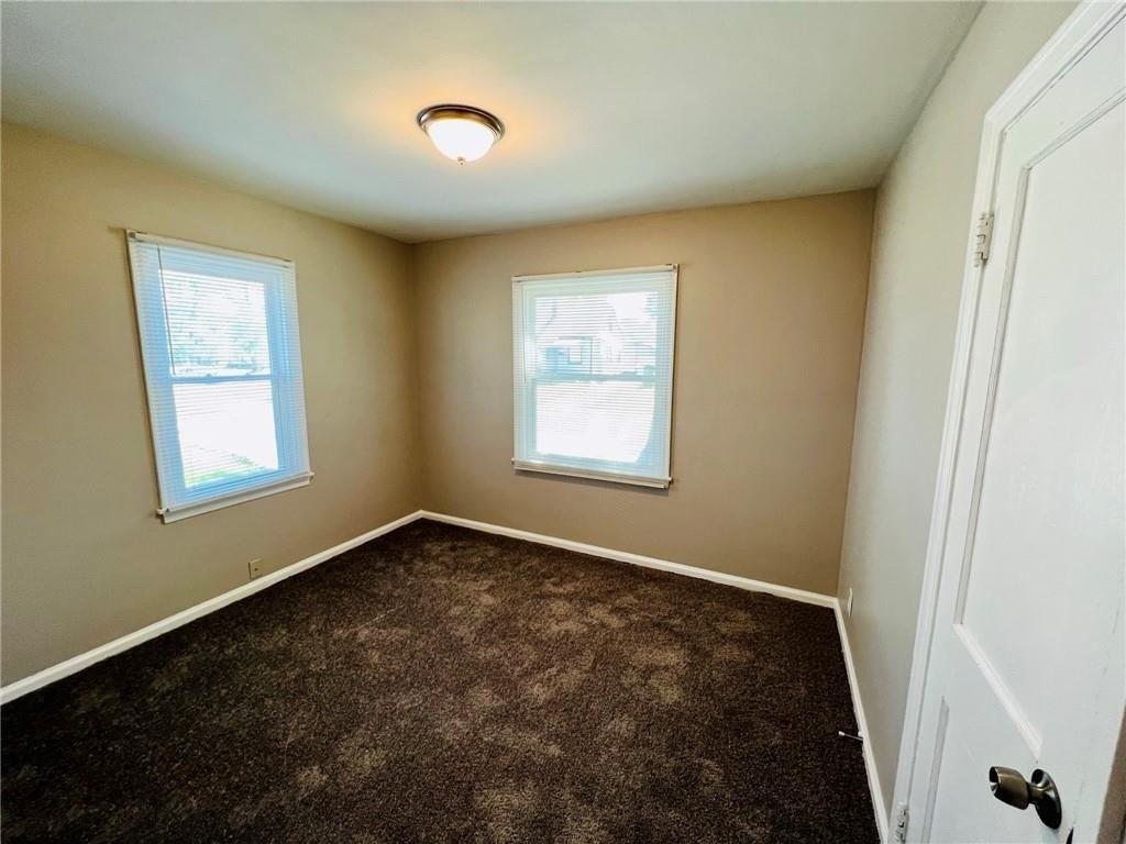Glenridge Dr, Indianapolis, IN 46218
