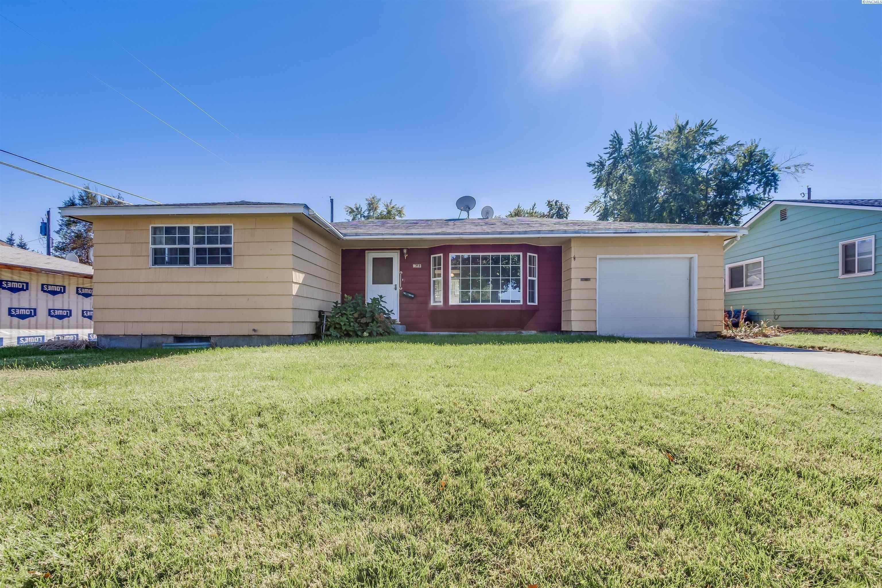 W 6th Pl, Kennewick, WA 99336