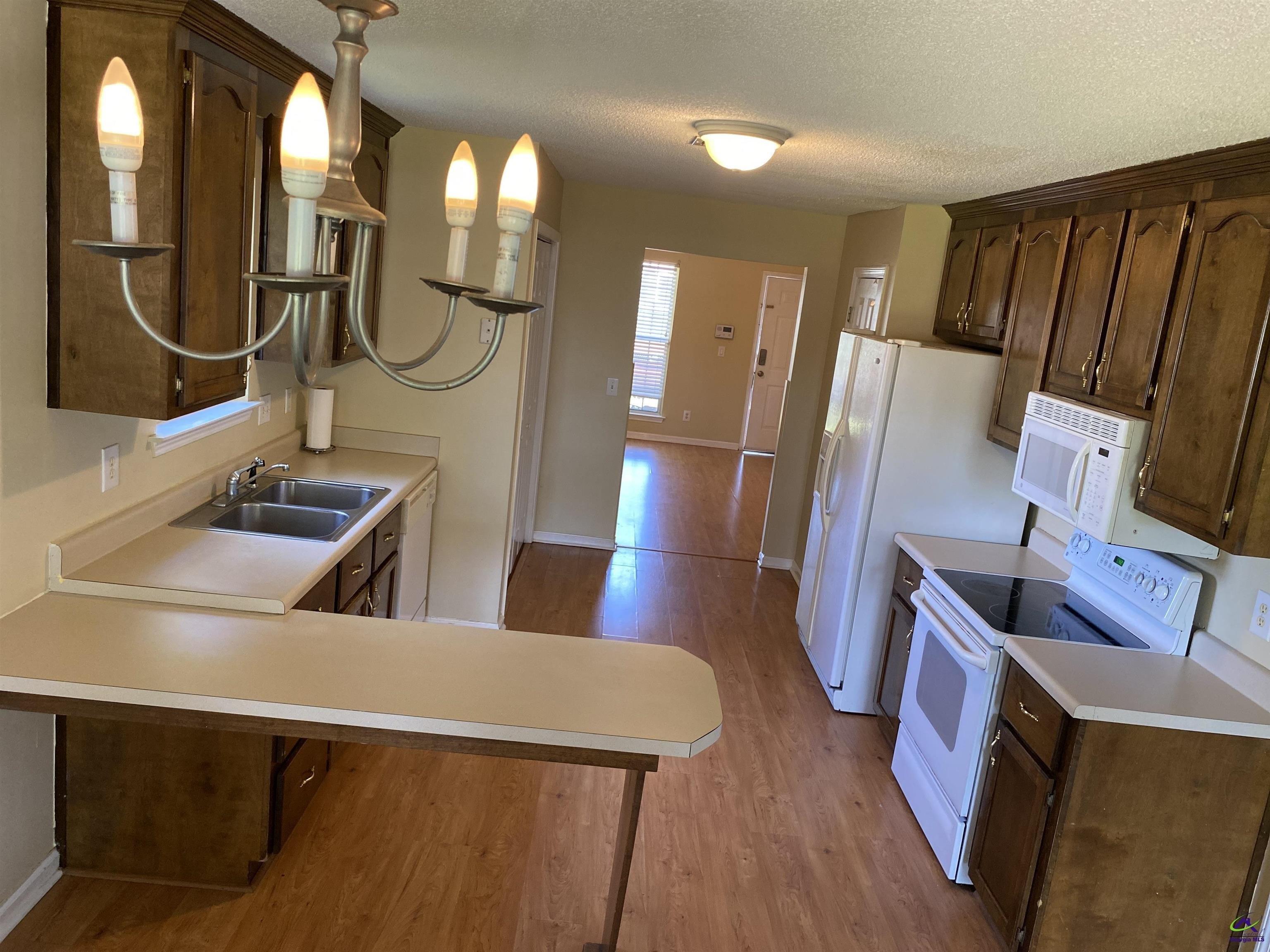 Lauren Way, Warner Robins, GA 31093