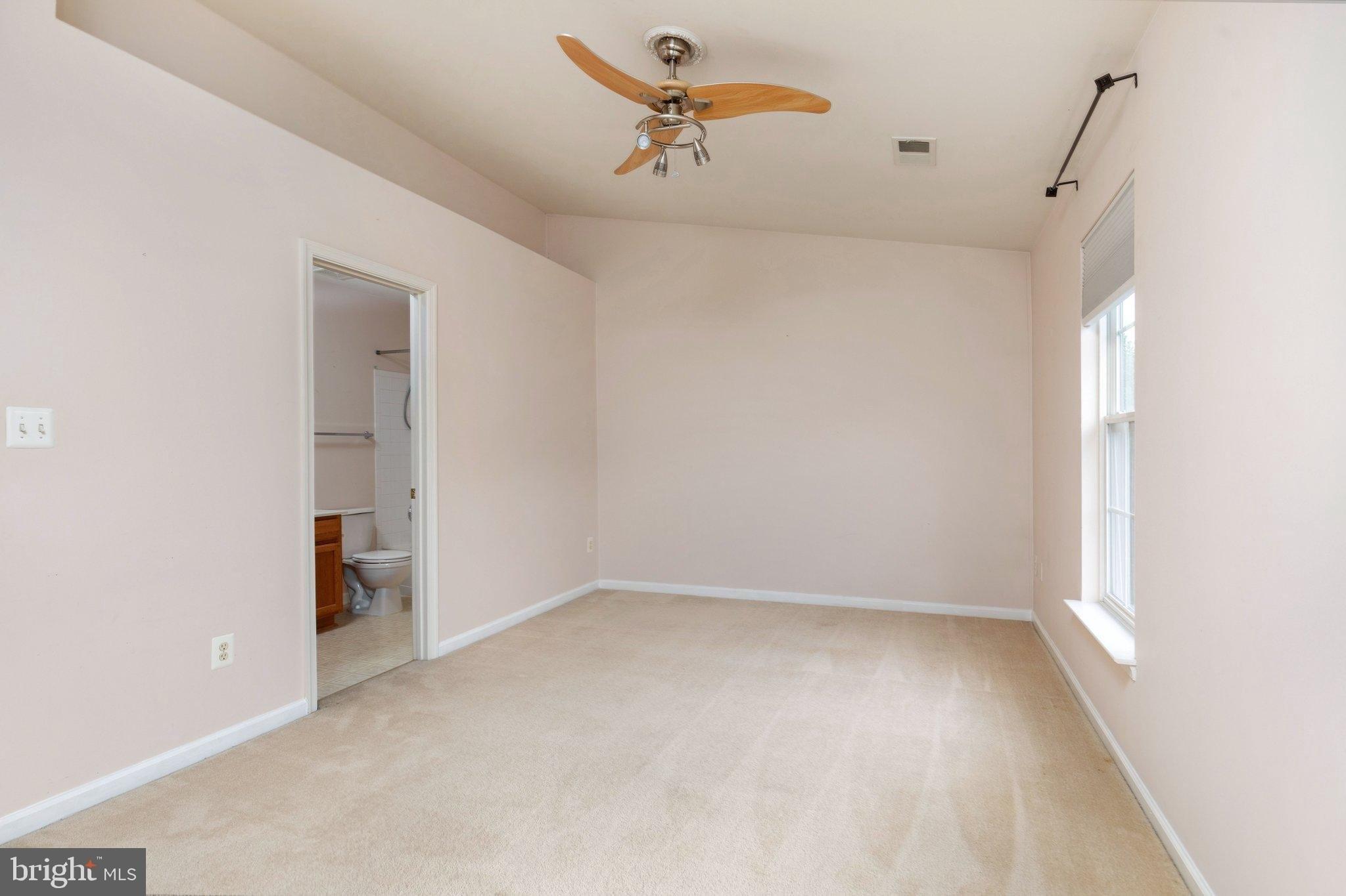 Pendleton Ln, Strasburg, VA 22657