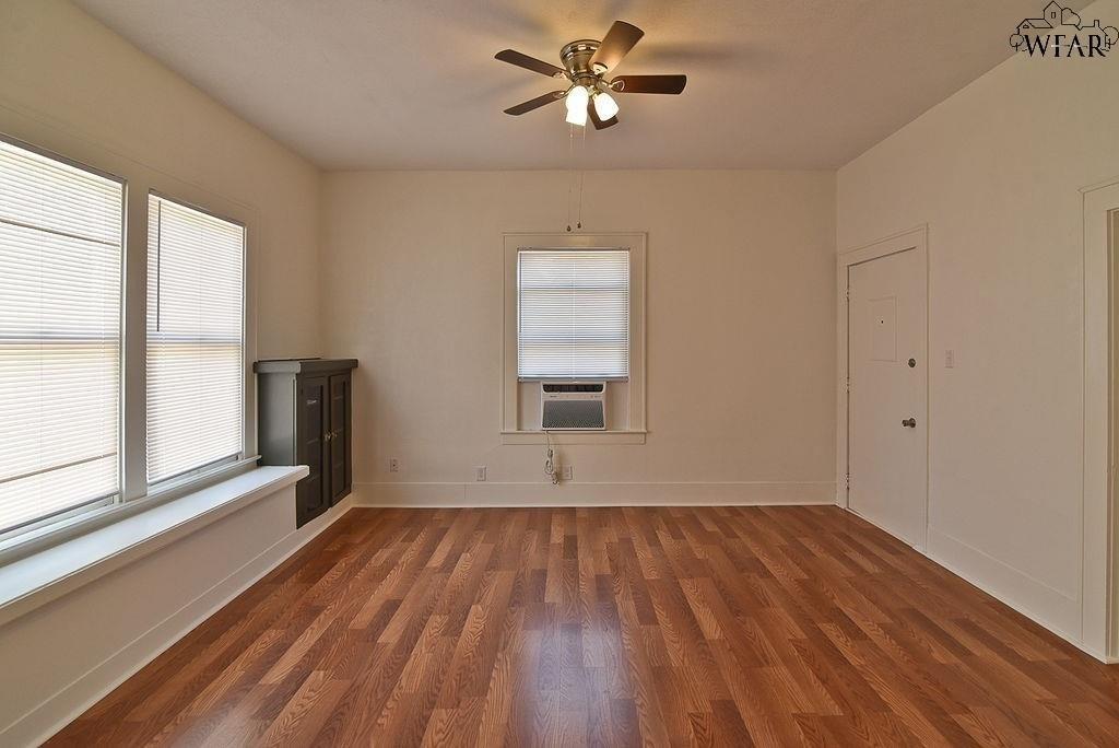 Lucile Ave, Wichita Falls, TX 76301