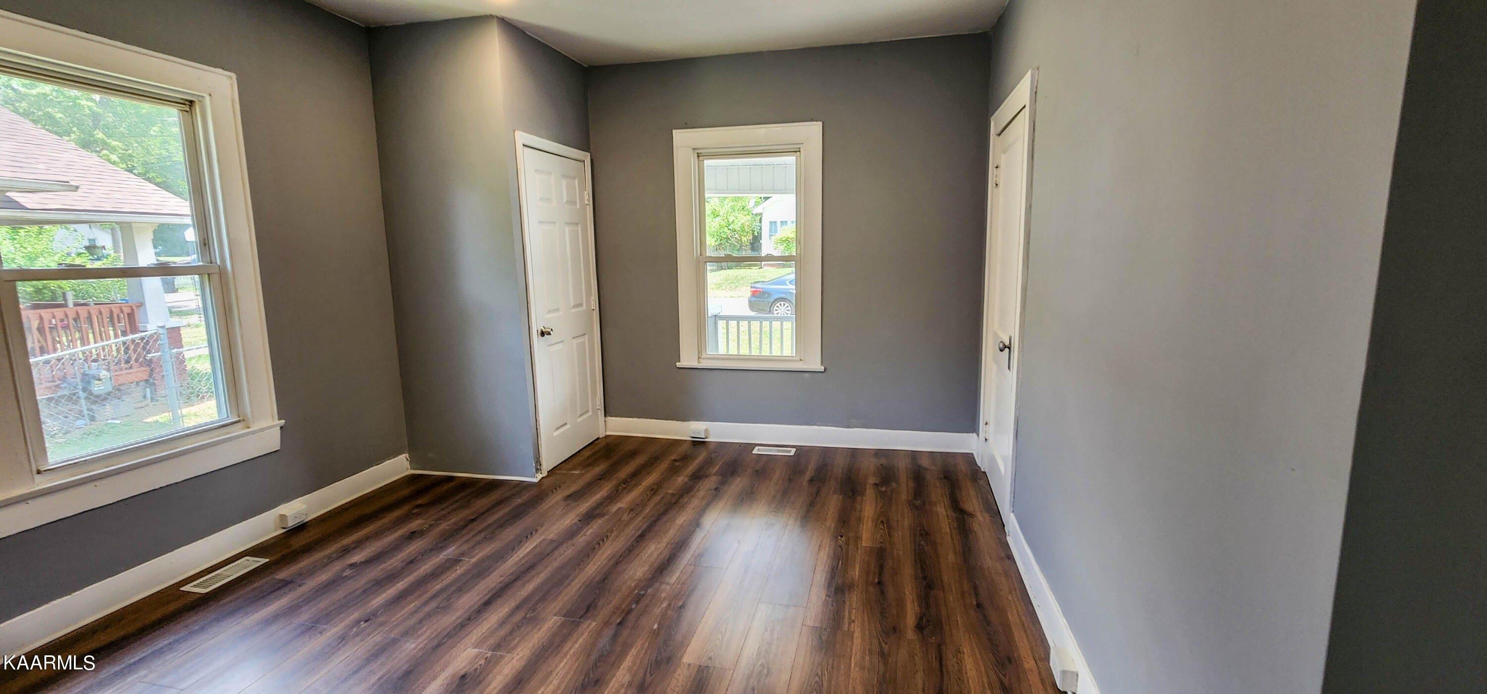 Alma Ave, Knoxville, TN 37914