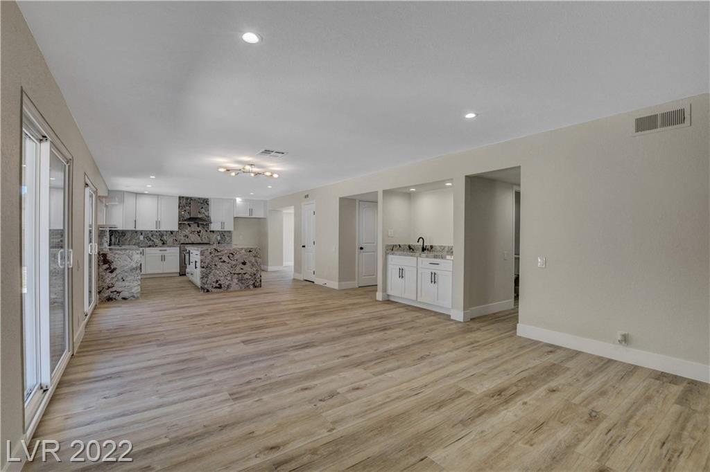 Grandview Dr, Las Vegas, NV 89120