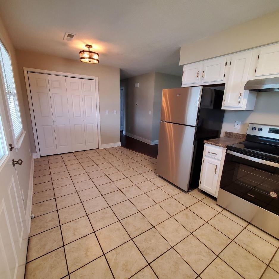 Edwards Ave, Sikeston, MO 63801