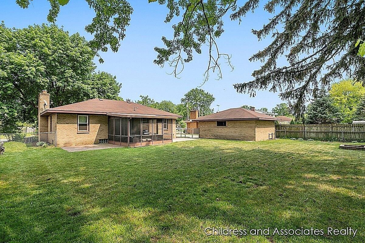 Wilfred Ave Sw, Grandville, MI 49418