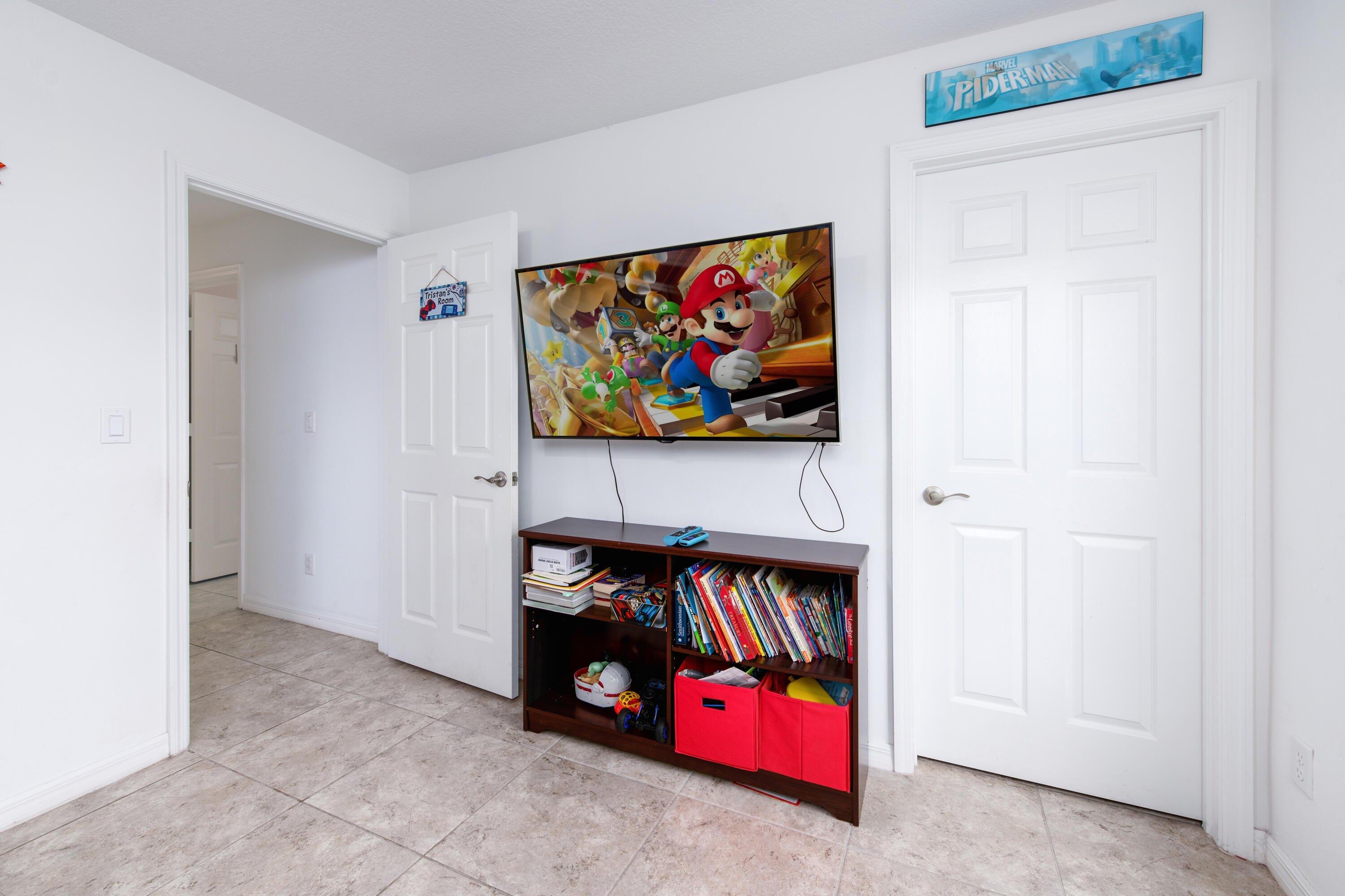 Se Sandia Dr, Port Saint Lucie, FL 34983