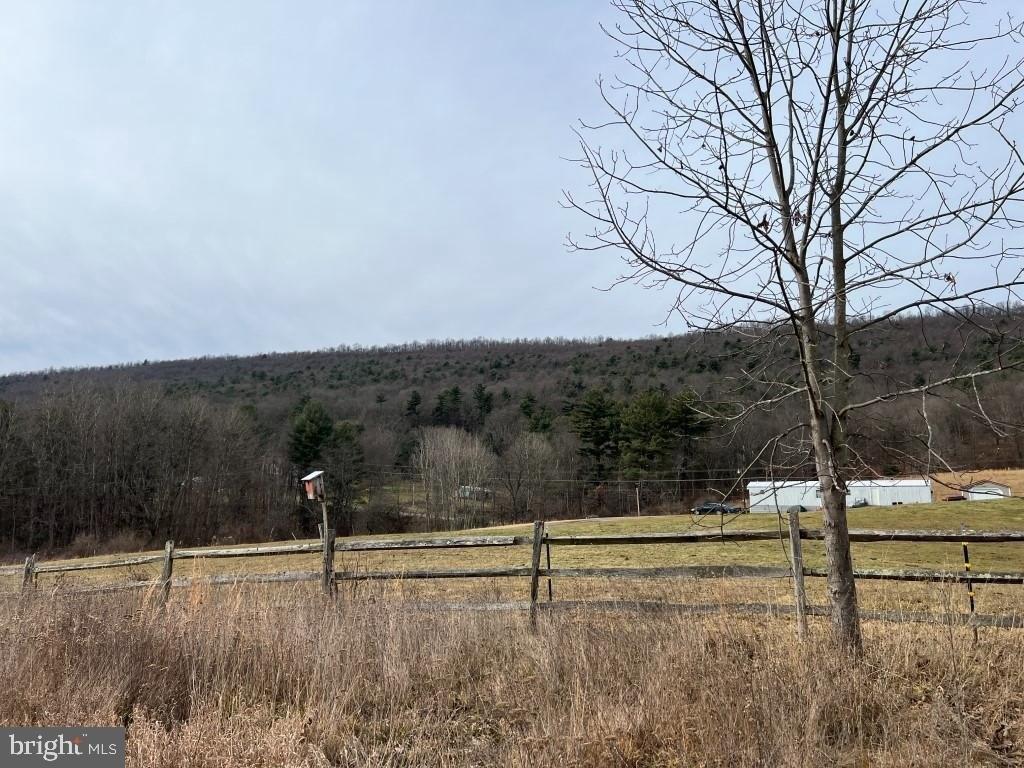 Lodge Rd, Crystal Spring, PA 15536