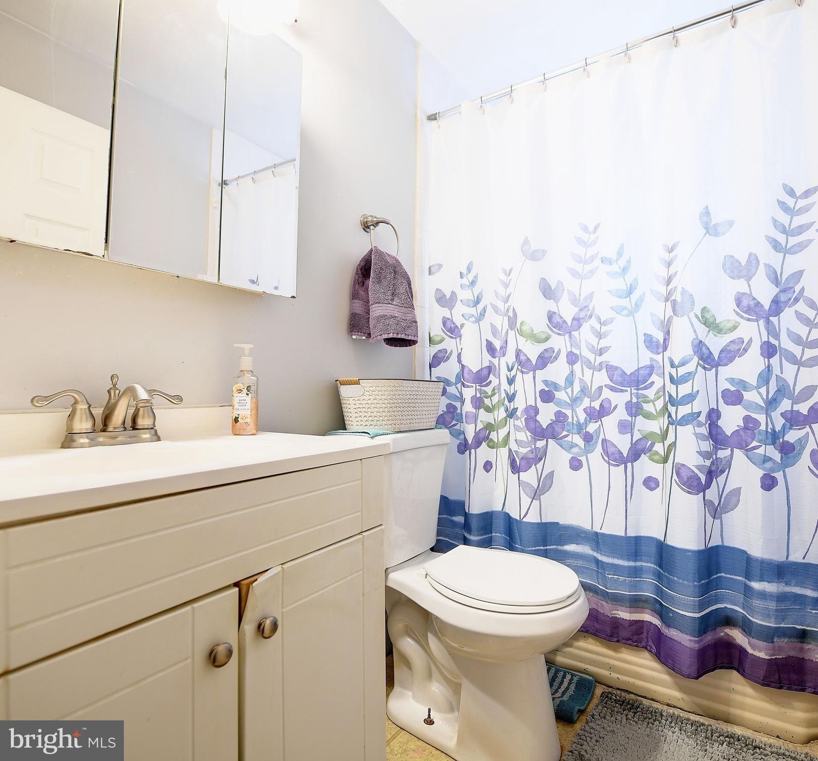 Graythorn Rd, Middle River, MD 21220