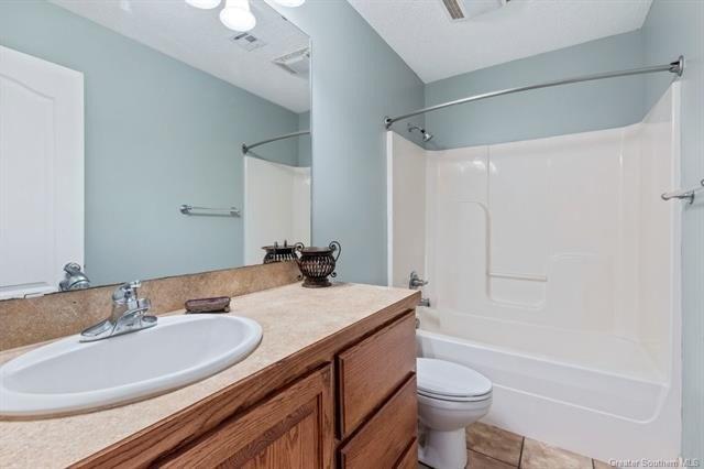 Brady Joseph Ln, Iowa, LA 70647