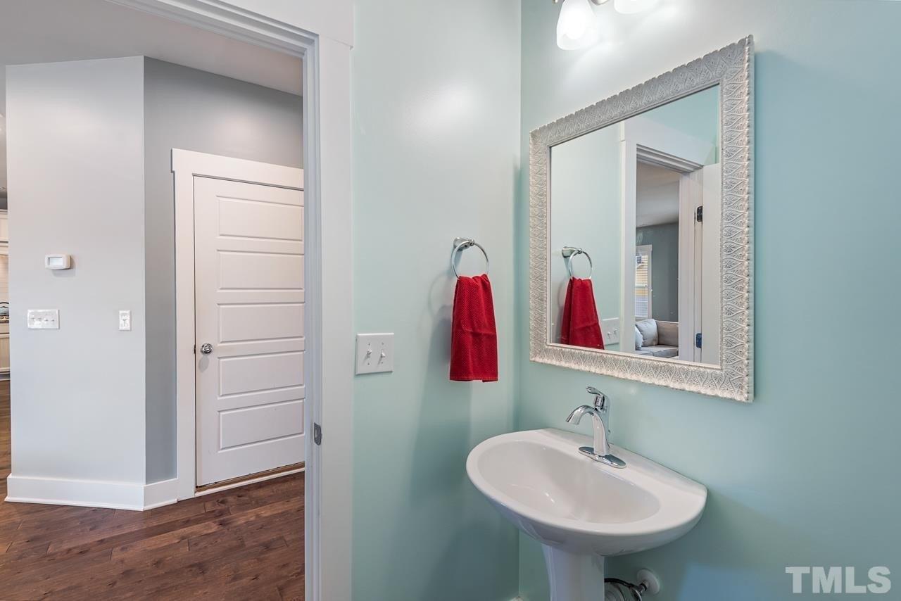 Woodland Grove Ln, Chapel Hill, NC 27516