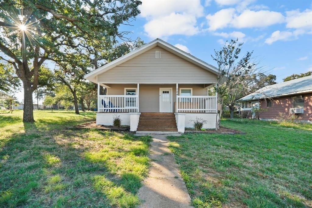 E 20th St, Cisco, TX 76437