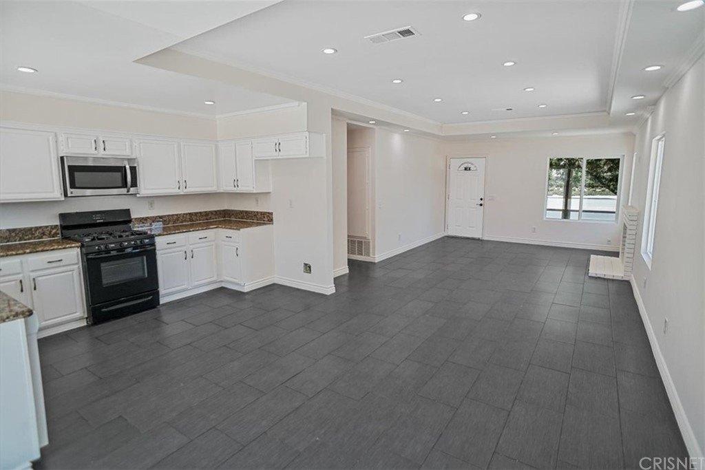 W Avenue P8, Palmdale, CA 93551