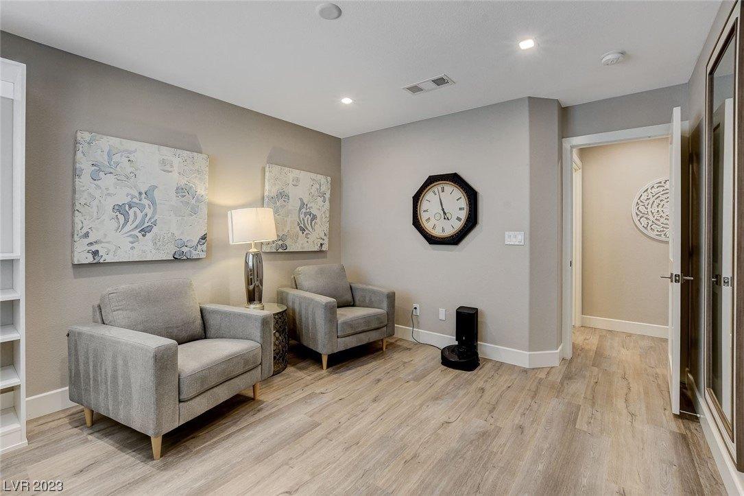 Sidebrook Ct, Las Vegas, NV 89129