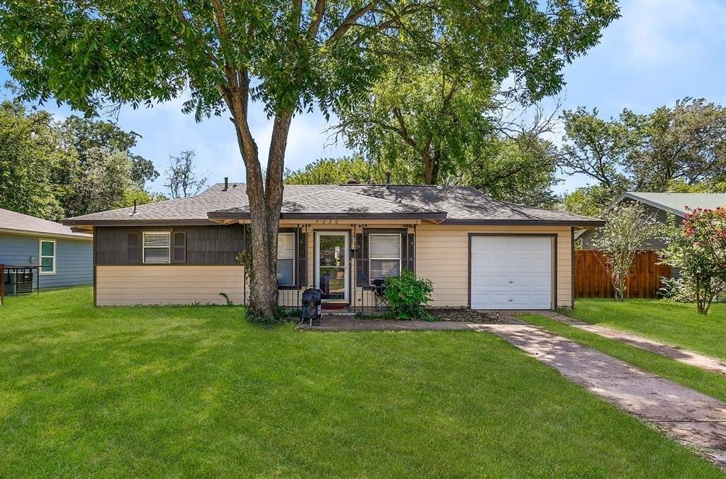 Whitehall St, Fort Worth, TX 76119